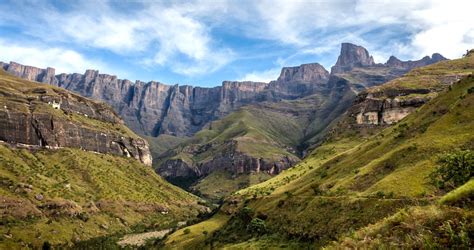 5 Hikes in the Drakensberg Mountains - TravelGround Blog