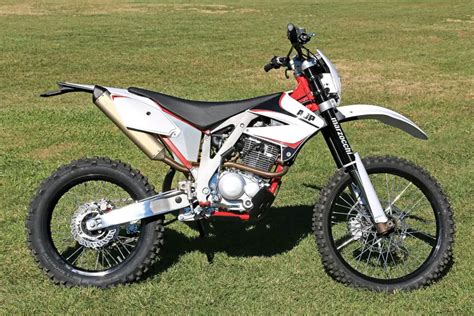 7 Of The Best Dirt Bikes For Teens To Buy in 2020