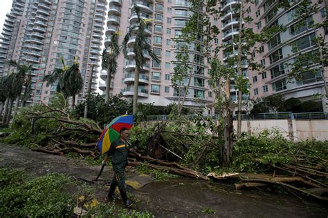 Typhoon Mangkhut: More Than 40 Bodies Found in Philippines Landslide - The New York Times