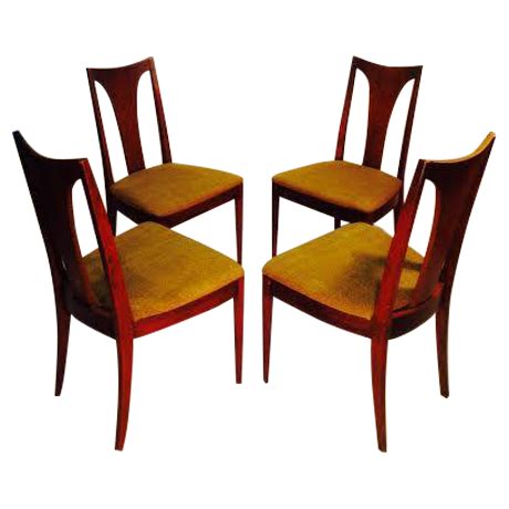 Set of 4 matching dining or occasional chairs by Broyhill. Classic mid ...