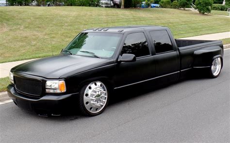 1998 GMC Sierra 3500 ProTouring Custom Dually | Lowrider trucks ...