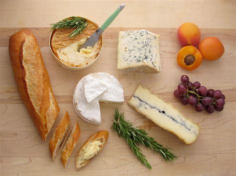 Great French Cheeses To Be Discovered: Good Taste And Lots Of History