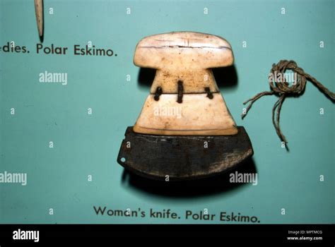 Eskimo knife hi-res stock photography and images - Alamy