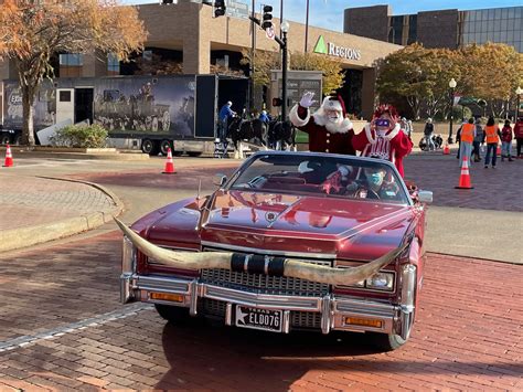 Don't Miss The Tyler Texas Christmas Parade, Tonight