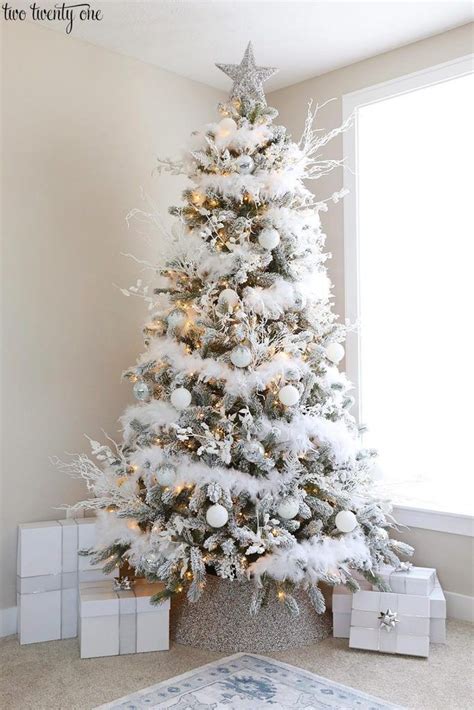 10 Best White Christmas Decor Ideas for a Winter Wonderland at Home