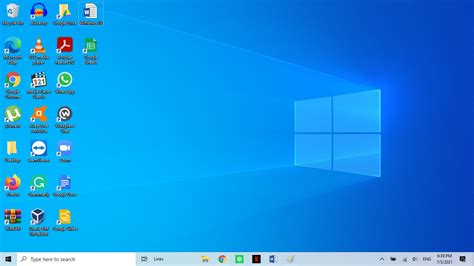 How to Place Icons in the Middle of the Taskbar Without Upgrading to ...