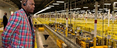 Amazon Enters the Age of Robots. What Does That Mean for Its Workers? - WhoWhatWhy