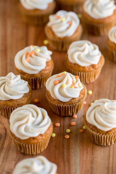 Mini Pumpkin Cupcakes with Cinnamon Cream Cheese Frosting