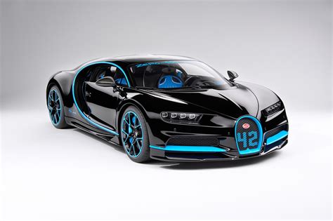 Fondos de Pantalla BUGATTI Bugatti Chiron, giperkar Negro Metálico Coupe Coches descargar imagenes