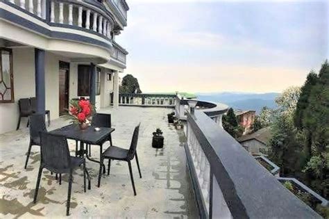 Darjeeling Hotels With Kanchenjunga View Tiger Hill Resorts