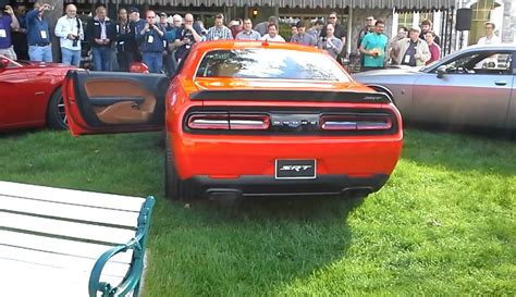 2015 Dodge Challenger SRT Hellcat: Brutal Exhaust Sounds - autoevolution