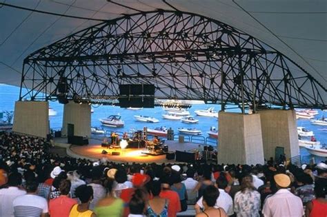 Chene Park Amphitheatre (Detroit) - All You Need to Know BEFORE You Go ...