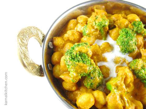 Chickpea Broccoli Curry – 15 Minute Recipe