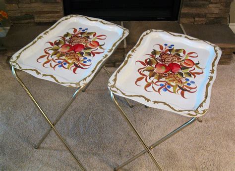 Retro Floral TV Tray Set - Vintage Mid Century Folding Tables