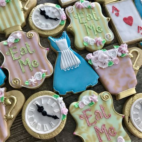 Alice in Wonderland decorated cookies