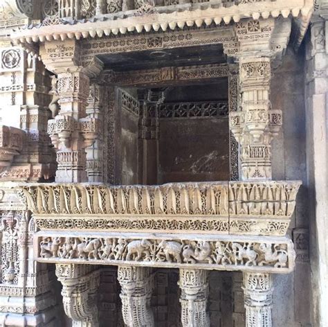 Adalaj Stepwell Ahmedabad, History, Timings, Entry Fee & Facts