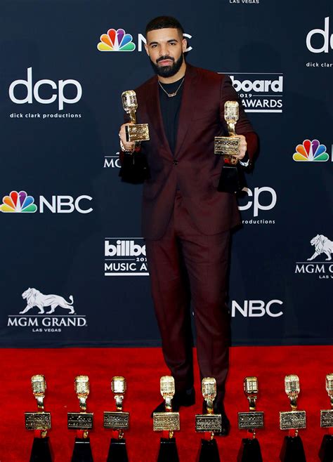 PICS: Drake Wins Big at 2019 Billboard Music Awards