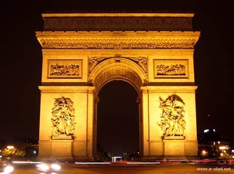 Famous arches of triumph across Europe – TouristBee.com