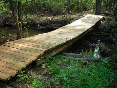 Pond / creek bridge #10. Simple and flat. | Pond bridge, Garden bridge, Wood walkway