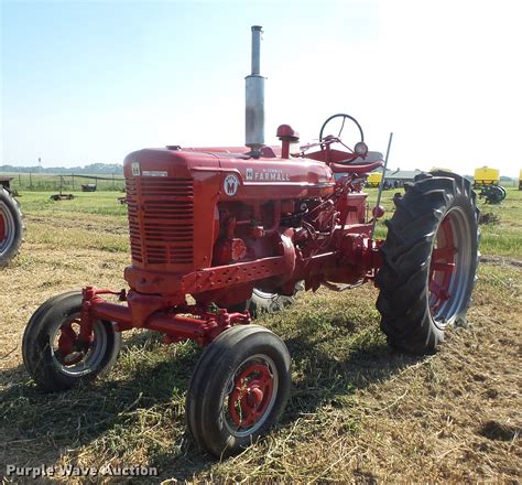 Farmall Super M tractor in Veblen, SD | Item EV9041 sold | Purple Wave