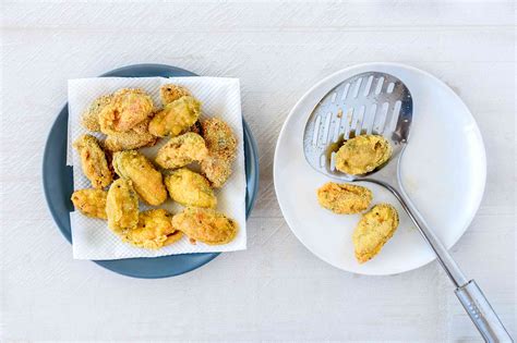 Crispy Fried Oysters With Cornmeal Batter Recipe