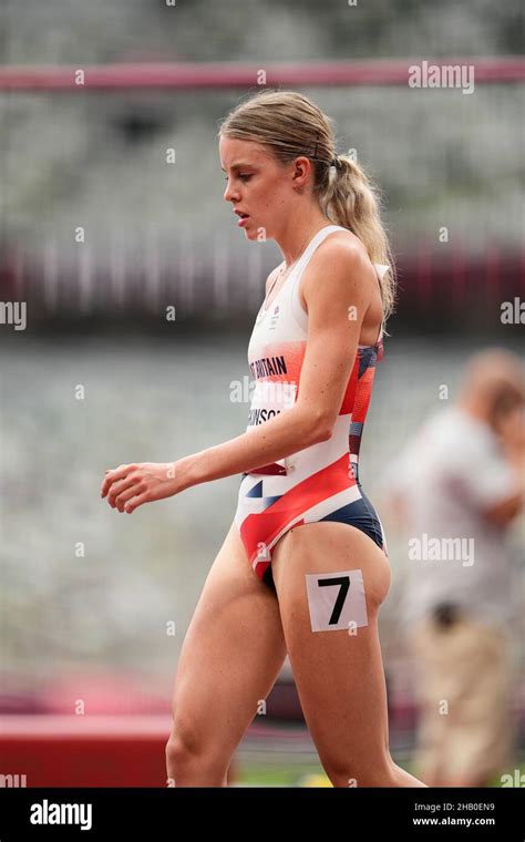 Keely Hodgkinson competing in the 800 meters of the 2020 Tokyo Olympics Stock Photo - Alamy