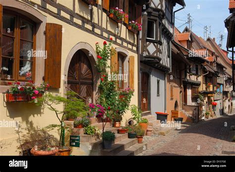 Eguisheim, Alsace, Wine Route, Alsace Wine Route, Haut-Rhin, France ...