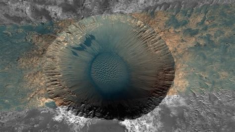 Crater on Mars. : r/pics