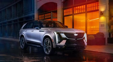 A Sneak Peek into the 2025 Cadillac XT6 Specs - Inside The Hood