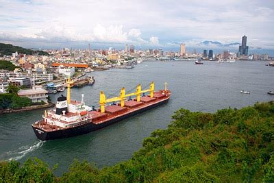 Kaohsiung books record 2014, HK port box traffic flat - PortCalls Asia