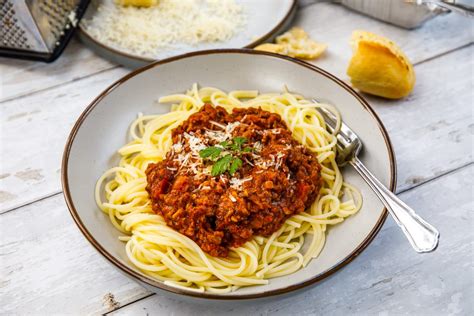 The Best Spaghetti Bolognese Recipe - Eric Lyons