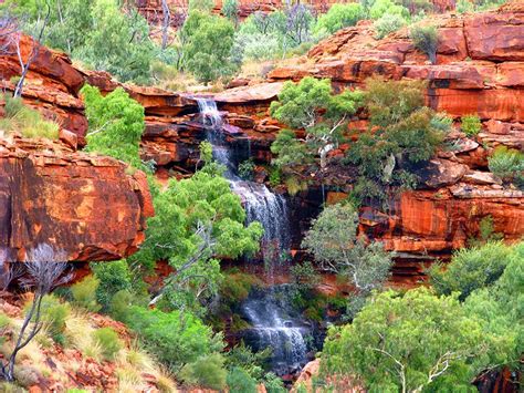 Exploring Watarrka National Park (Kings Canyon) | PlanetWare