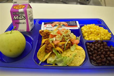 Nice taco lunch from Florence ISD, Texas | Cafeteria food, Healthy recipes, Food snapchat