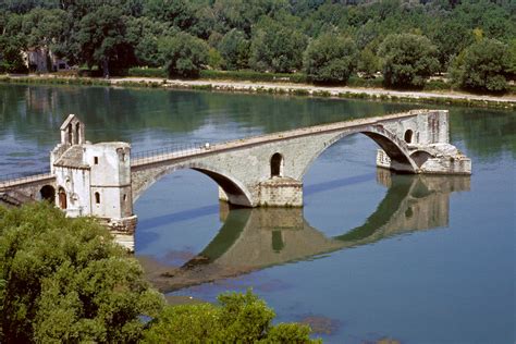 Avignon: A medieval town with a youthful attitude | International ...