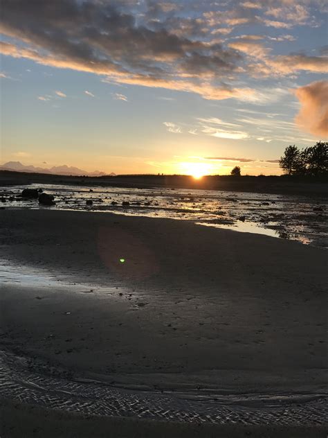 Low tide in Gustavus, Alaska at sunset #adventure #alaska | Sunset, Alaska, Adventure