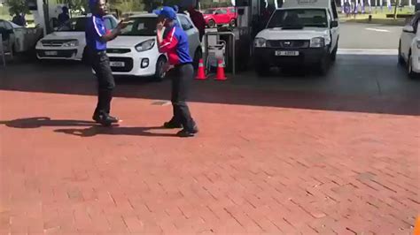 Bulawayo24 News on Twitter: "One of my favourite videos on the internet. https://t.co/o9WMlJ8PKe ...