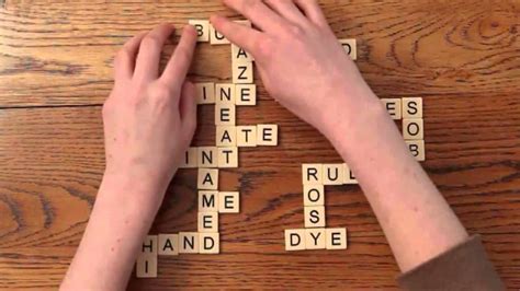 How to Play the Bananagrams Word Game - YouTube