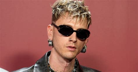 Machine Gun Kelly Debuts Massive All-Black Tattoo | HuffPost Entertainment