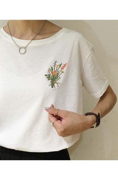 Diy Embroidered Shirt Designs / T-SHIRT WITH EMBROIDERED SHOULDER-Short ...