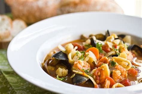 Bouillabaisse (French Seafood Stew) | Bouillabaisse recipe, Easy ...