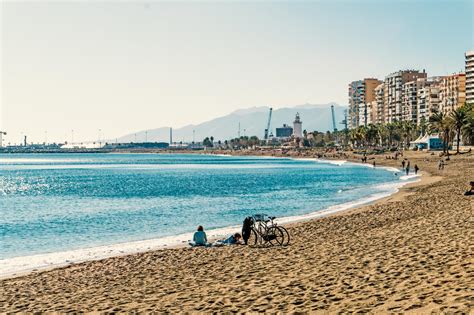 Strände in Málaga: Beliebte Sandstrände an der Costa del Sol