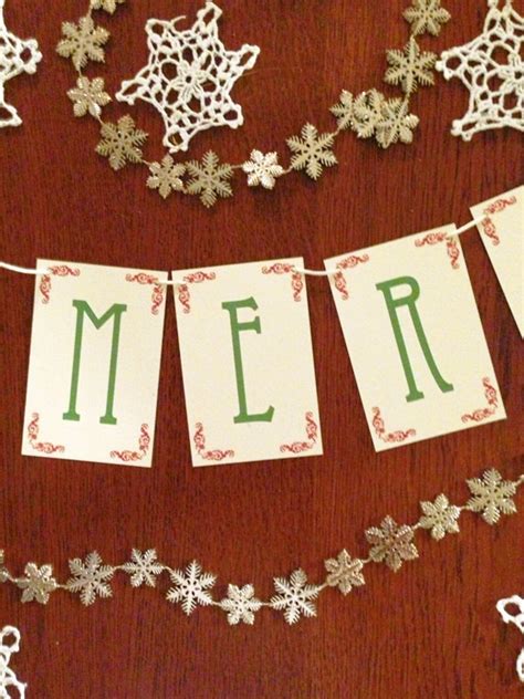 Red & Green Merry Christmas Banner on Kraft. Beautiful Holiday - Etsy