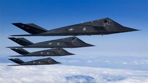 Next generation ‘Star Trek’ US stealth airforce are bat-shaped bombers ...