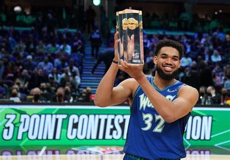 Timberwolves' Karl-Anthony Towns wins 3-Point Contest