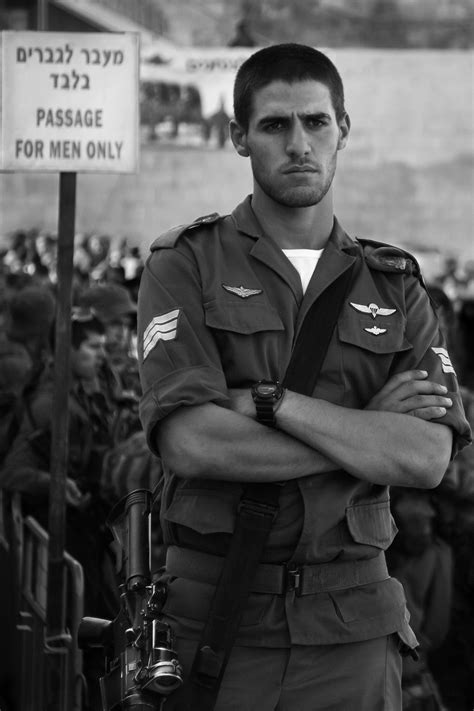 Portrait of an Israeli Soldier | Israeli soldiers, Israel defence forces, Israeli defense forces