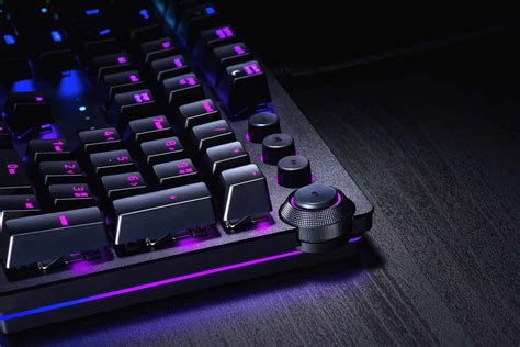 RAZER HUNTSMAN ELITE (Purple Switch) - Wired Clicky Optical Keyboard ...