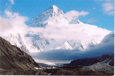 K2, the Second Highest Peak, is Even More Harrowing Than Everest