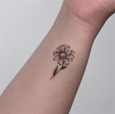 Best 100 Daisy Tattoo Designs in 2020 - Tattoo Stylist | Daisy tattoo, Tattoos for daughters ...