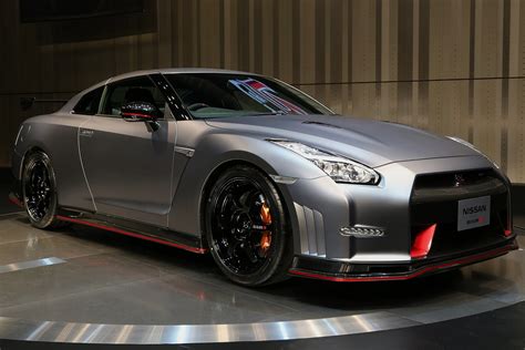 2015 Nissan GT-R Nismo First Drive - Motor Trend