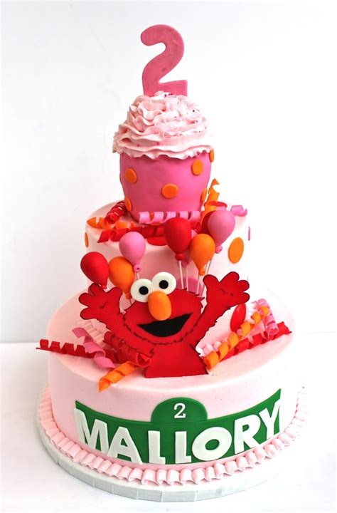 Elmo - CakeCentral.com